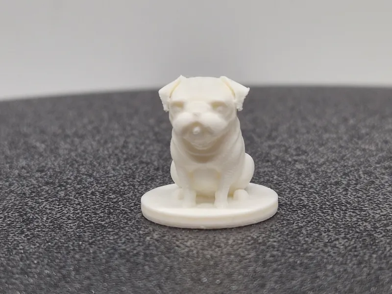 Small Sitting Pug Mini