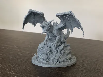 Dreadfang (Dragon mini figure)