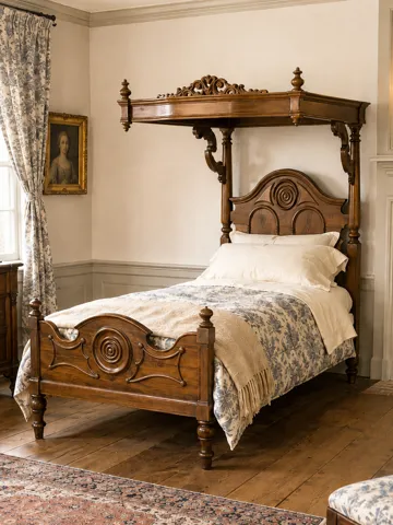 Marco decorativo: Miniature Half Tester Bed Frame — vista de referencia 2