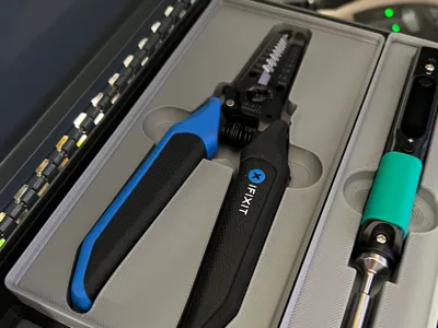 4x2 ifixit Mandible Wire Strippers Gridfinity tray