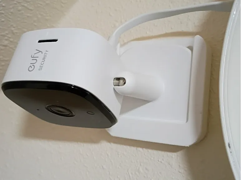 eufy C120 Wall Cradle