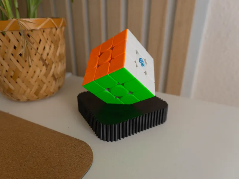 Rubik’s Cube Display Stand