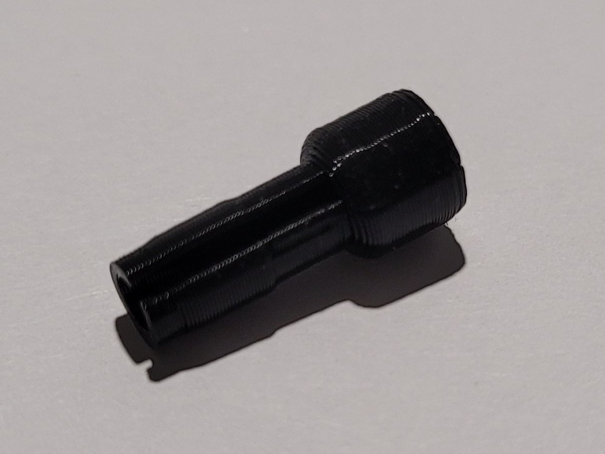 Banana socket dust cover / protector