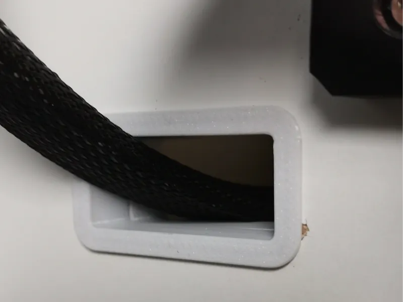 Cable passthrough 35x15mm