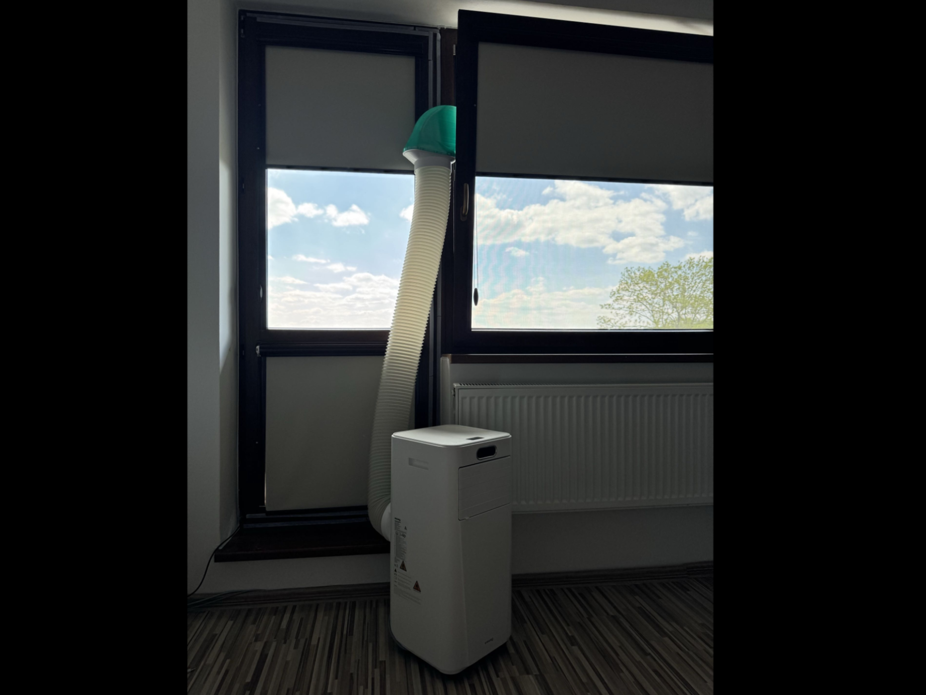 90° Window Vent Adapter for  Portable AC
