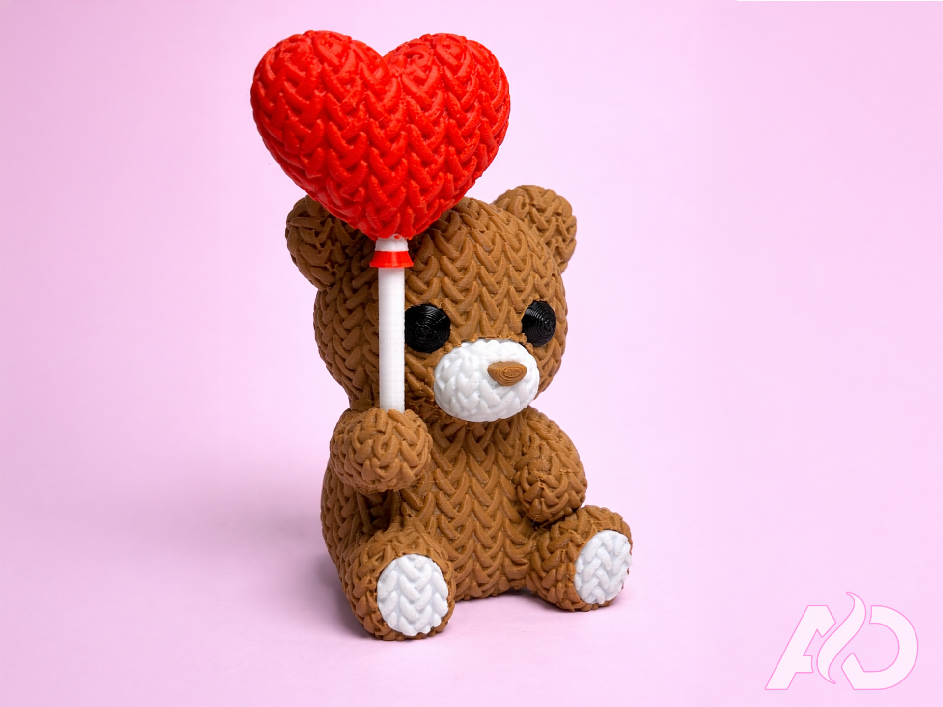 KNITTED LOVE BEAR
