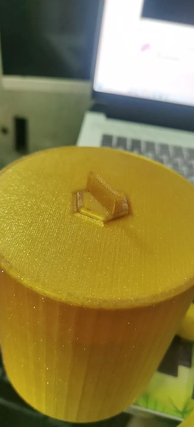 卷纸盒无需支撑