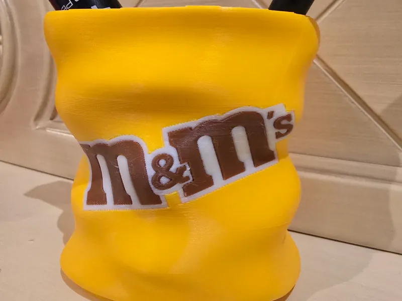 Porta penne da tavolo M&M