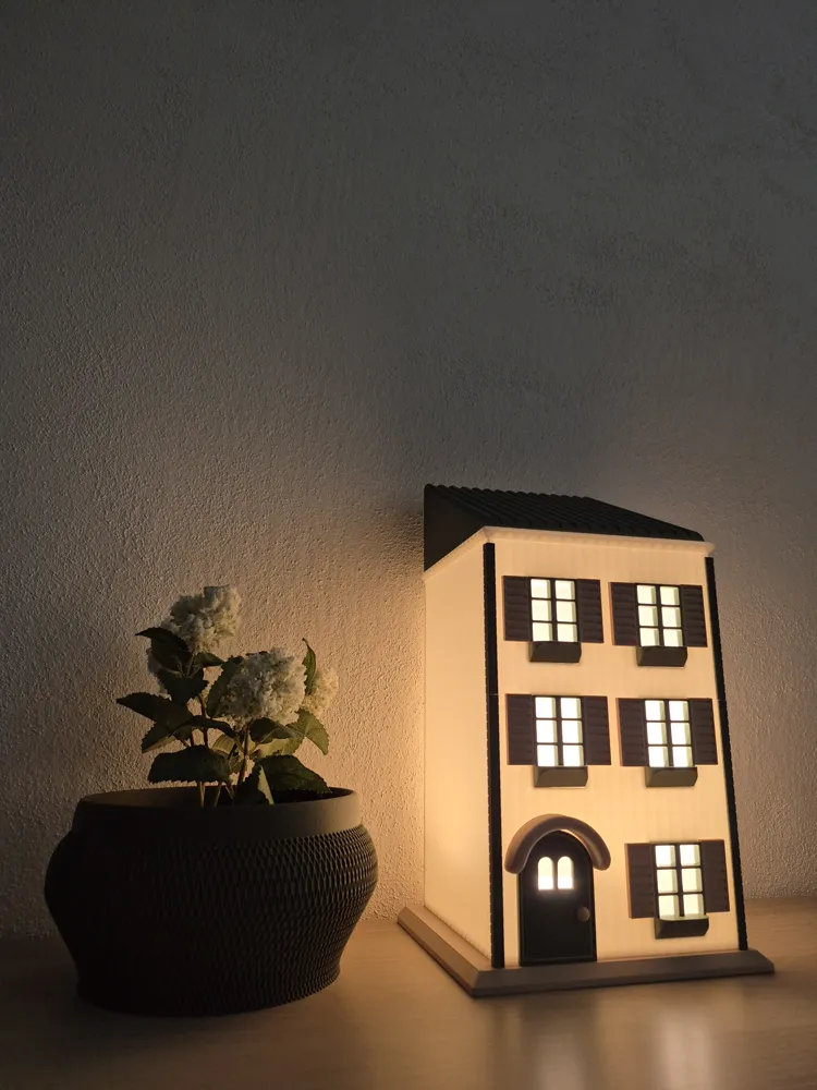 Building Lamp by SK07 Skipper07 MakerWorld: Download Free 3D Models