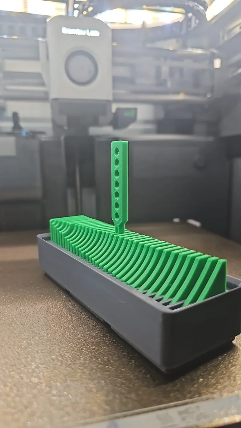 Color swatches/radius gauge grabber