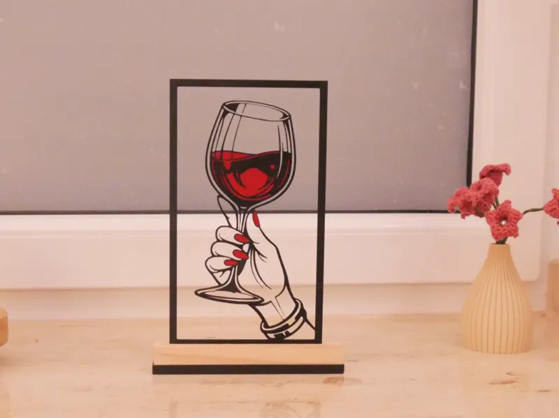 Wallart of a whine glas in lineart style