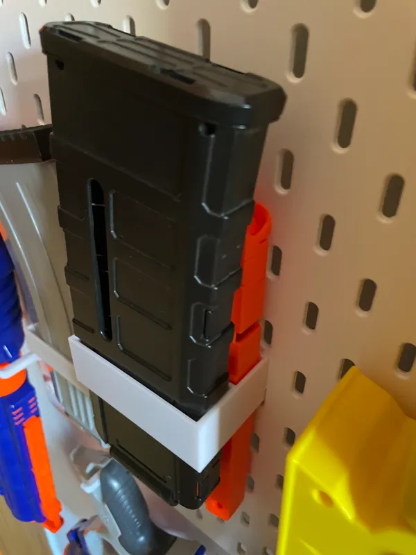 Support double chargeur Nerf pour panneau Skadis