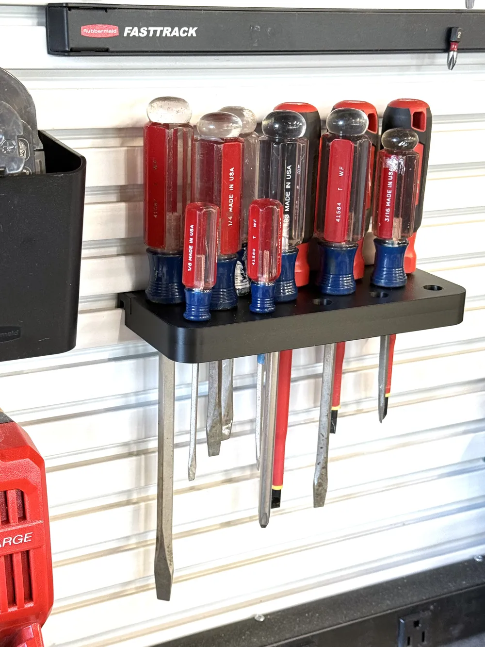 Rubbermaid FastTrack Slat Wall Screwdriver Holder - Free 3D Print Model ...