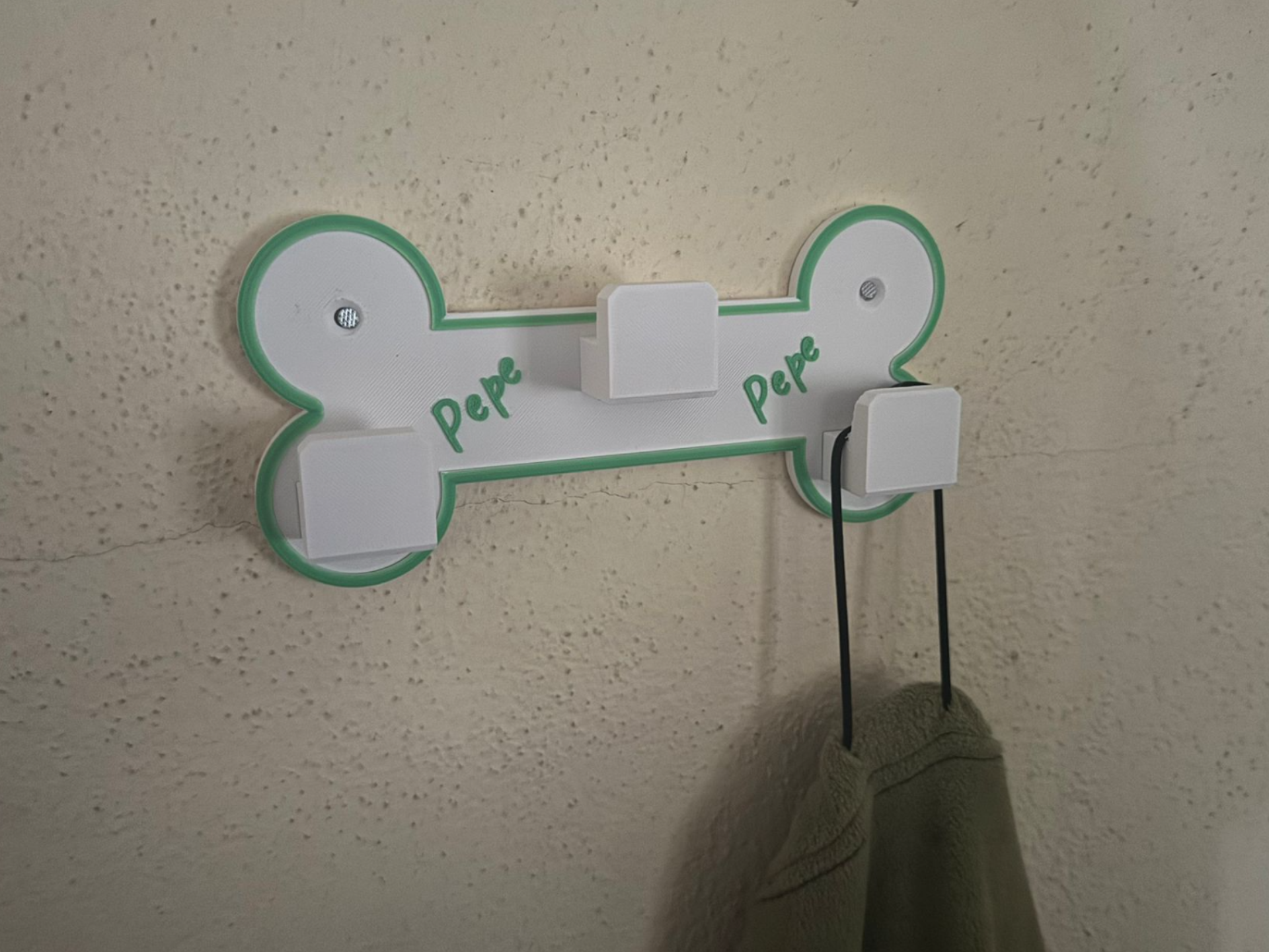 Personalisierbare Hunde - Wandhaken Knochen form 