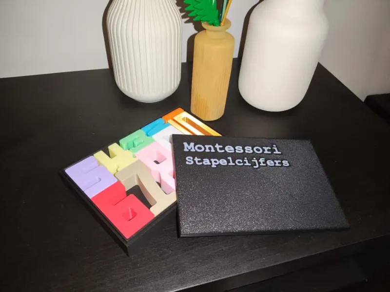 Box for Stacking Number Blocks