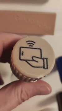 Deckel mit NFC / Pause