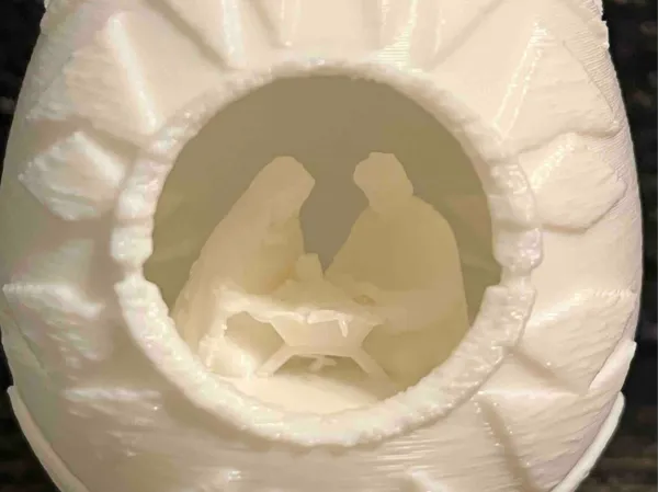 Œuf de Pâques crèche de Nativité