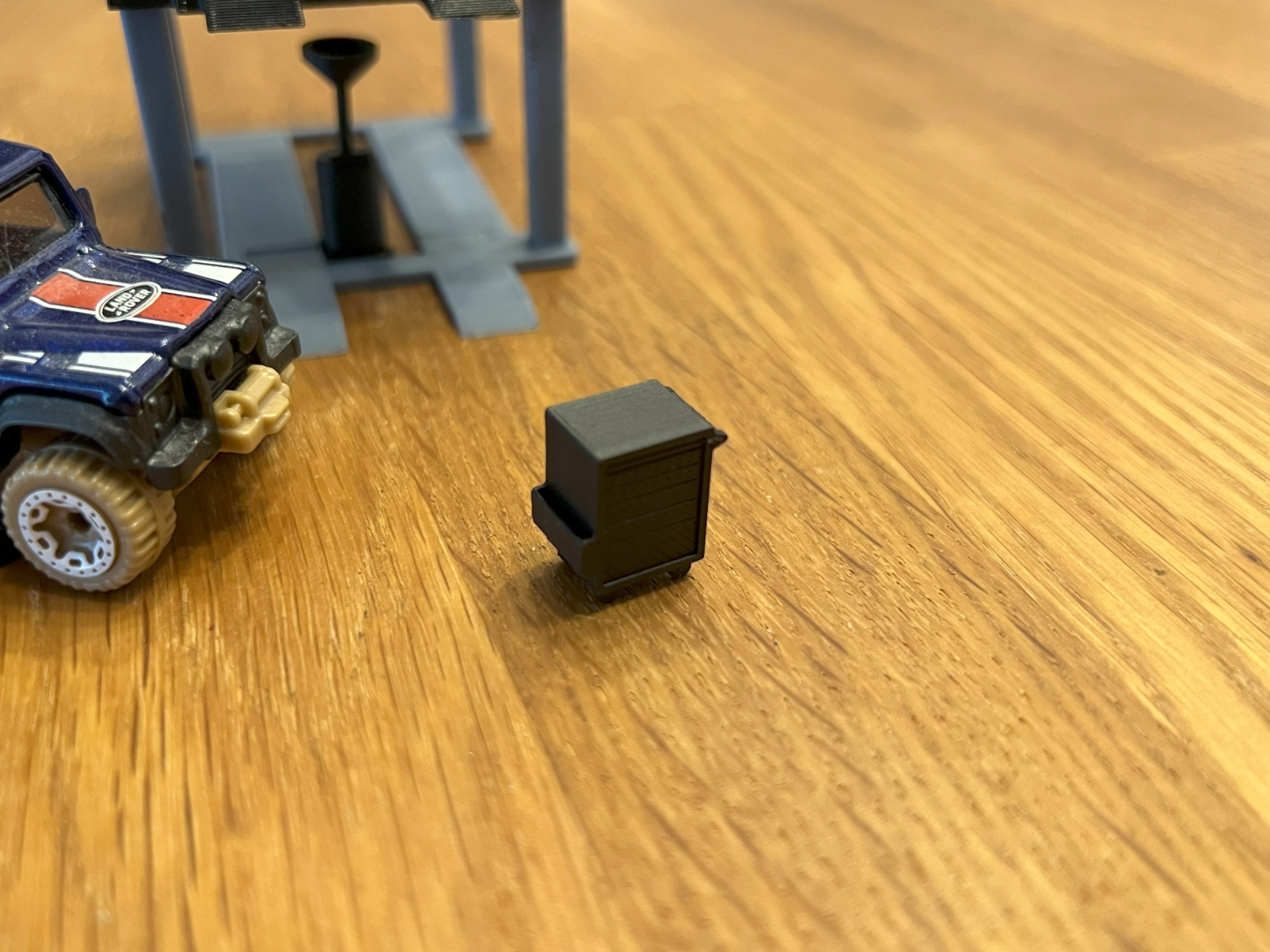 small tool trolley 1/64 scale car diorama garage