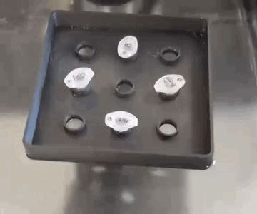 https://makerworld.bblmw.com/makerworld/model/US524083199e44f7/design/2025-05-19_2c25ac001994b8.gif