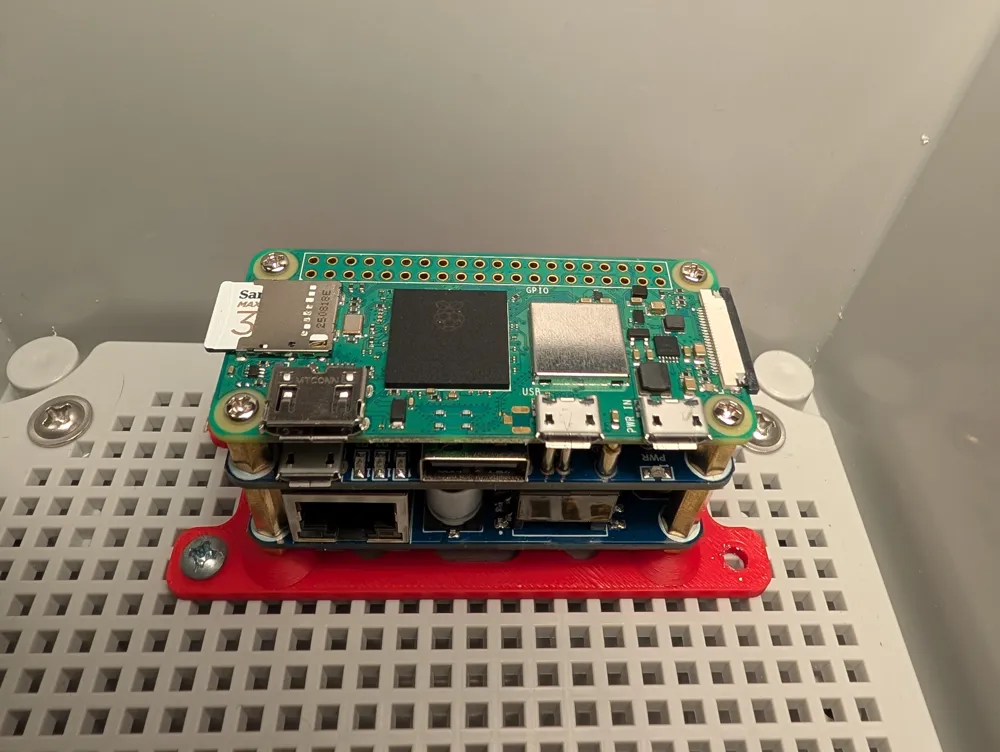 Mounting Plates for Raspberry Pi Zero, W, 2 W - Free 3D Print Model ...