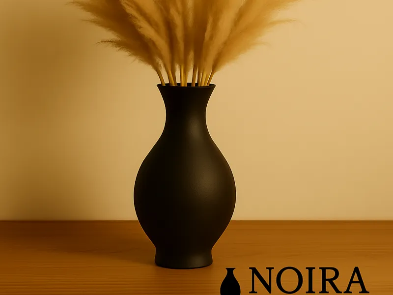 NOIRA Vasen Collection in Karaffen-Design