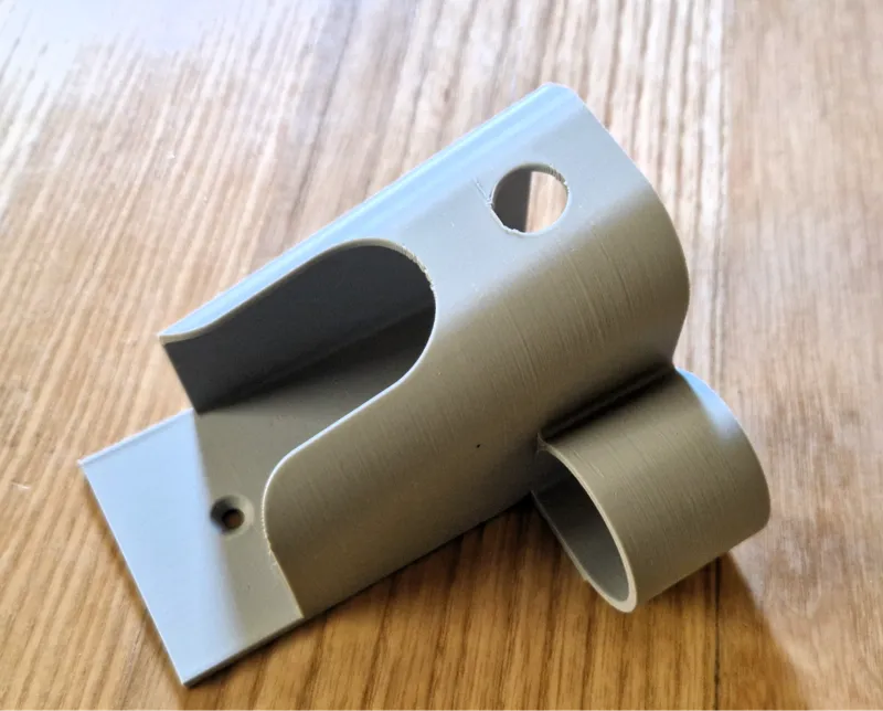 Gardena hose spray attachment holder