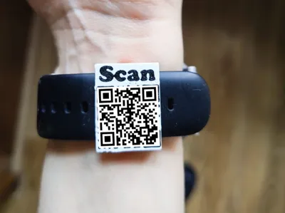 Emergency QR for the watch