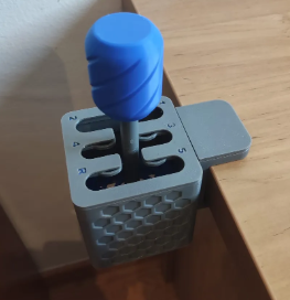 Miniatura 2 do modelo 3D Shifter