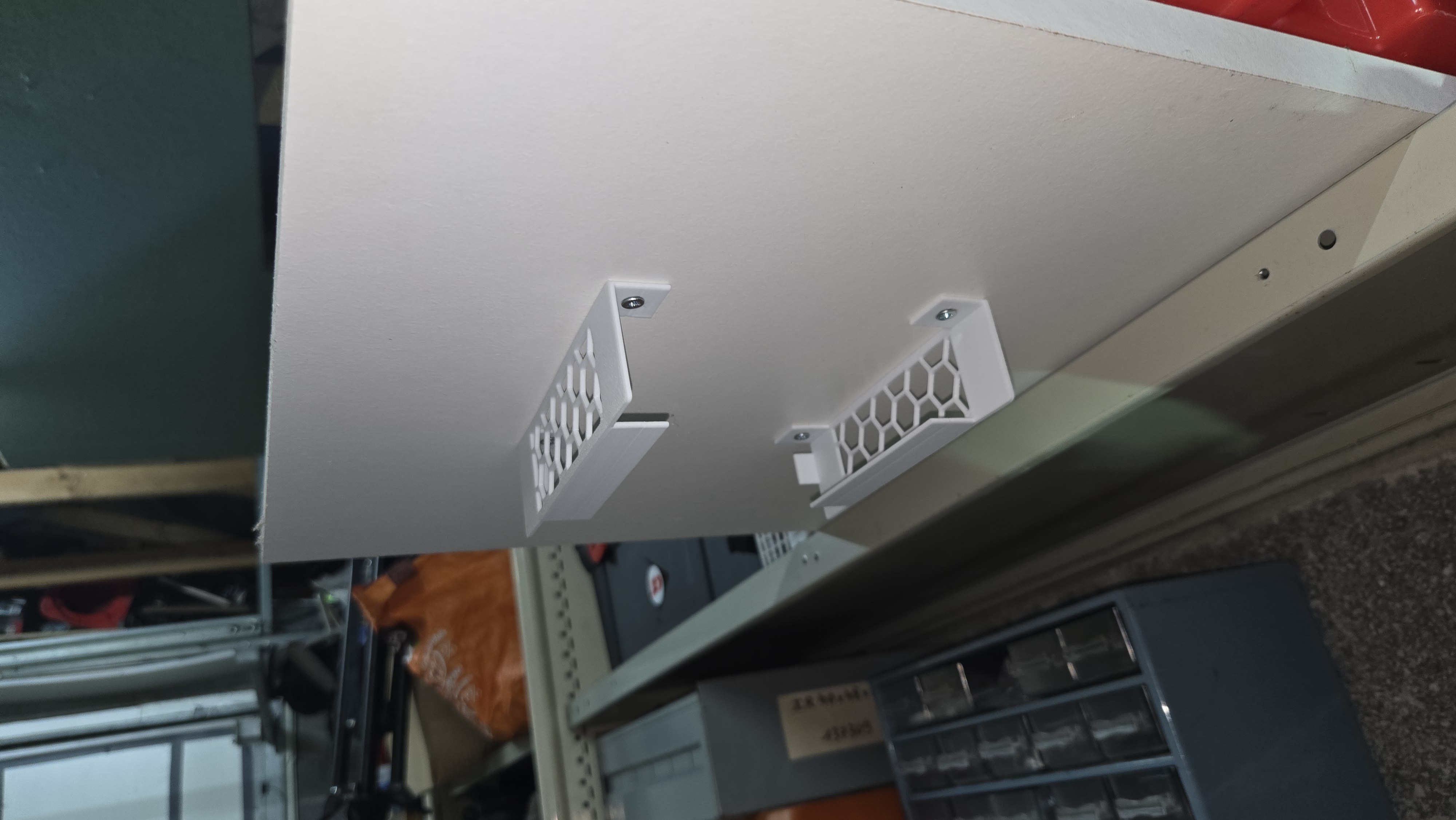Miniatura 3 do modelo 3D Parametric Universal Mount & Shelf
