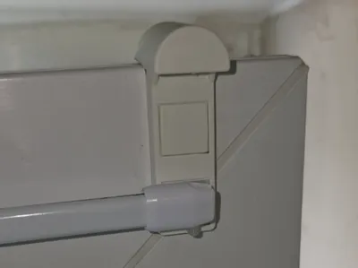 Clip-on Curtain Rod Bracket with Click
