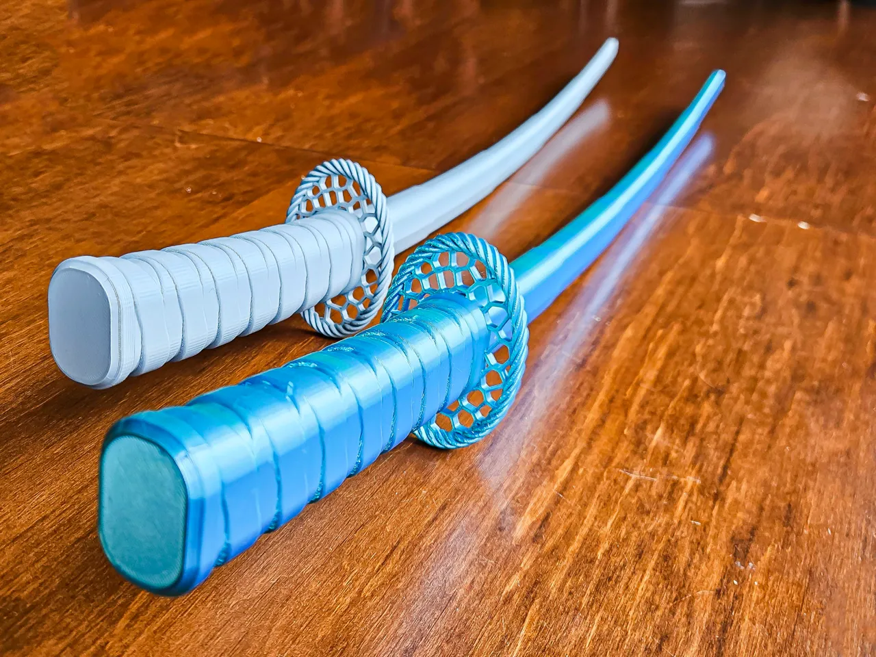 Long Organic Katana (print in place) no supports view 2