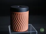 Минималистична кутия с капак