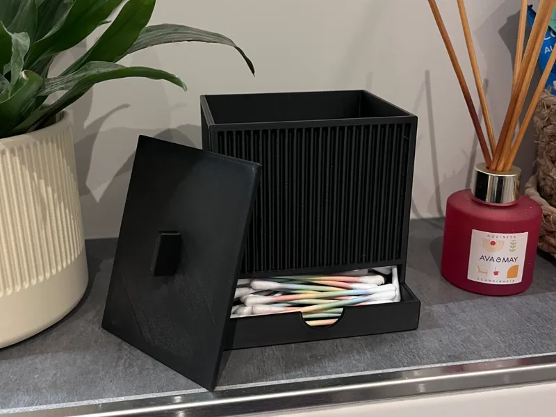 Wattestäbchen-Spender „CleanCube“