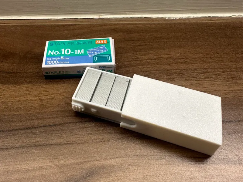 Staples Storage Box 订书针收纳盒