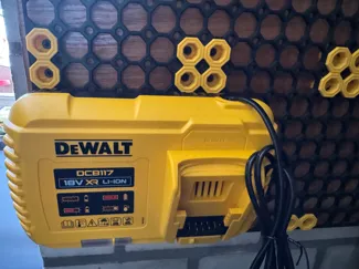 DeWalt DCB117 Charger Mount - Multiboard