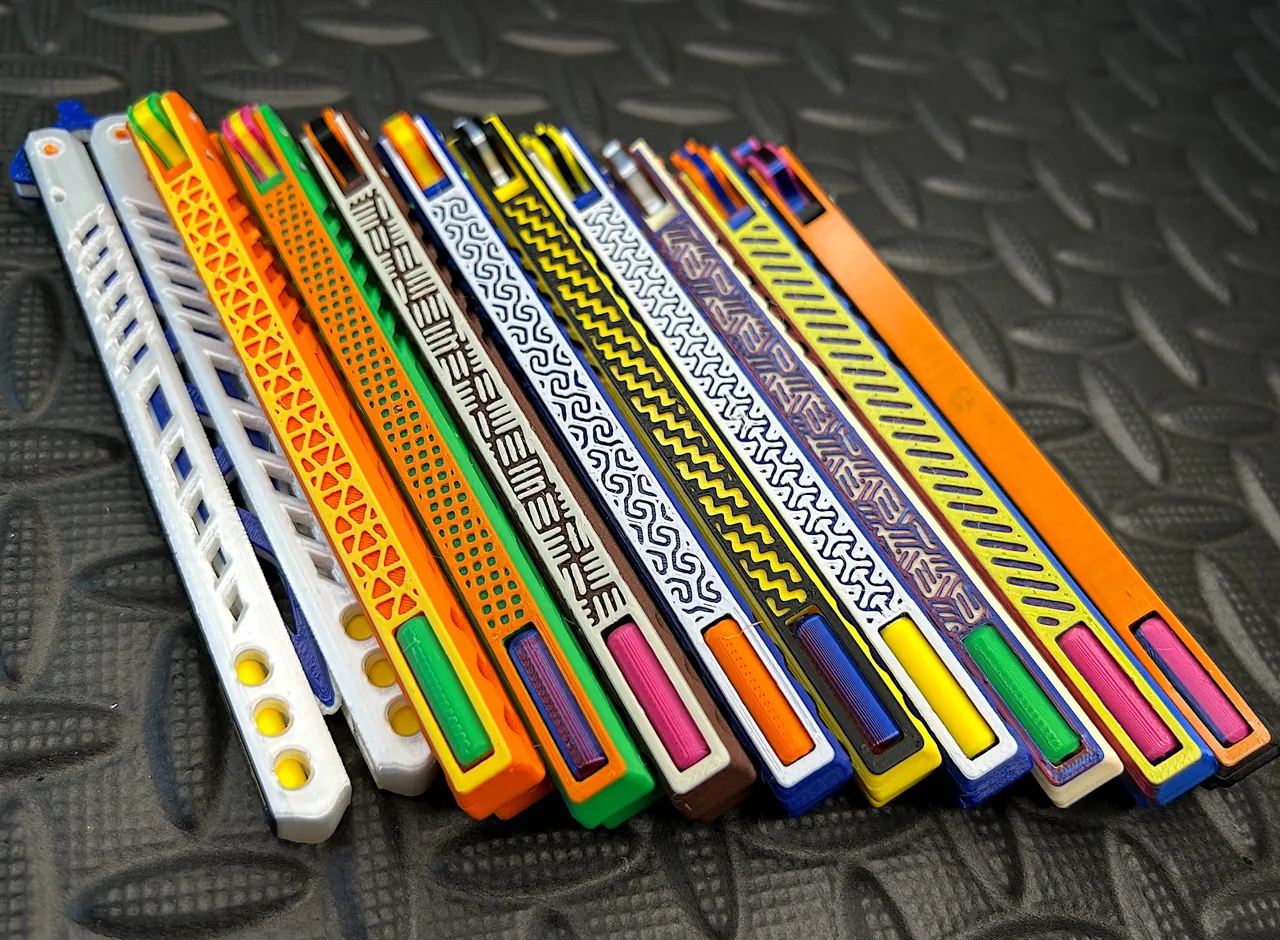 Balisong aka Butterfly Knife new patterns and comb view 3