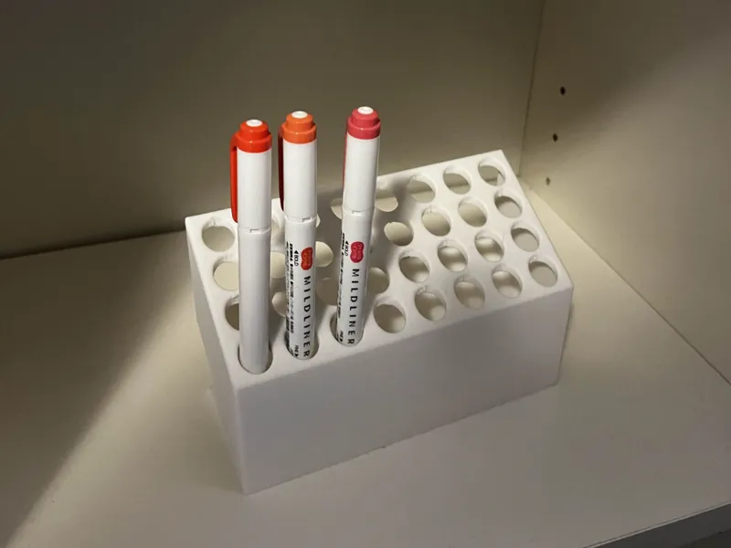 pen holder display