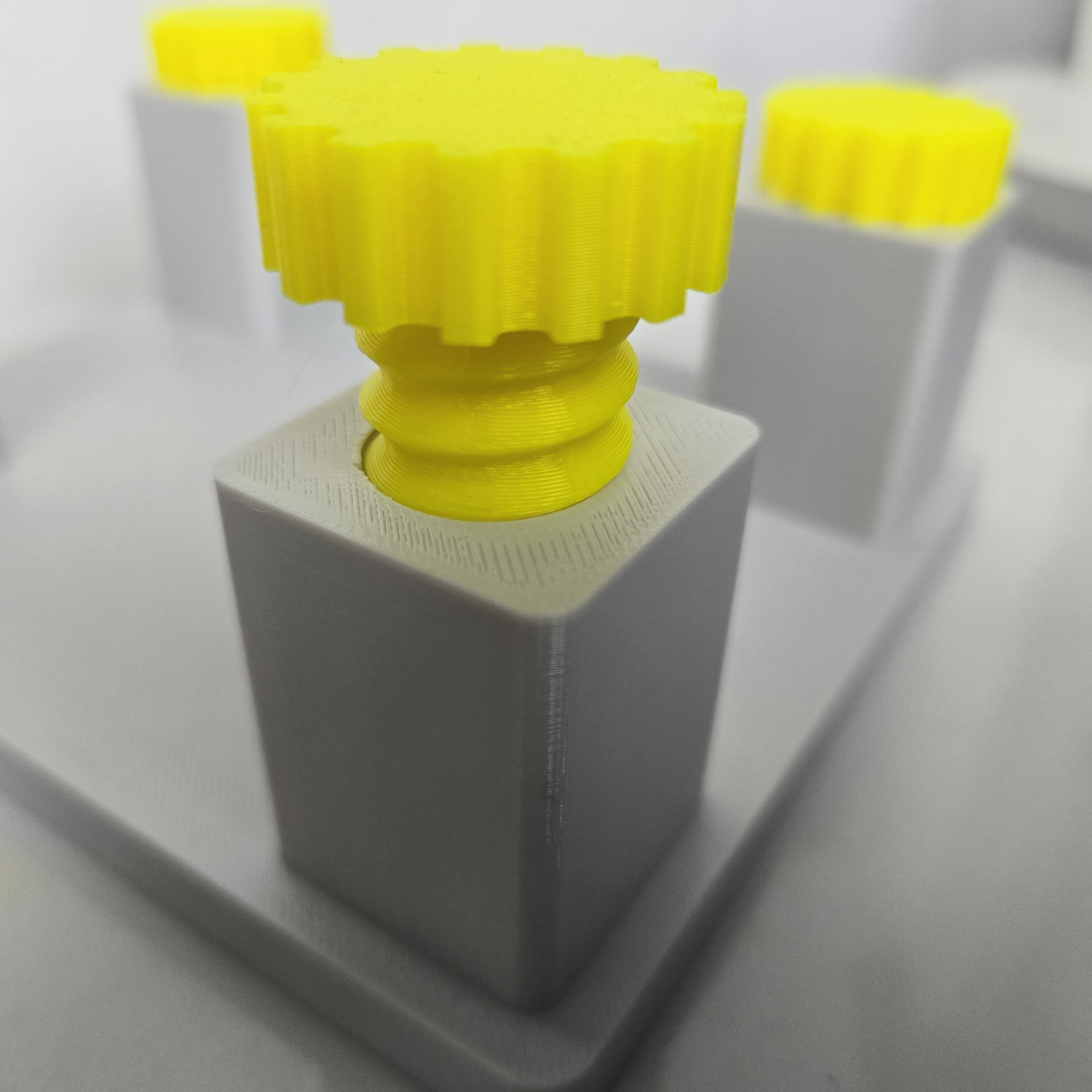 Miniatura 4 do modelo 3D 可调平自由定制万用增高架 显示器  笔记本增高架 万能底座
