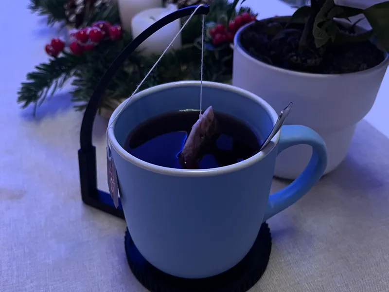 TeaLift – Teebeutelhalter mit Tassenpodest
