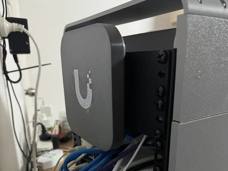 2U 10in Mini-Rack Mount for Apex3D Unifi AP Shell