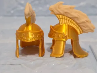 Miniatura casco romano