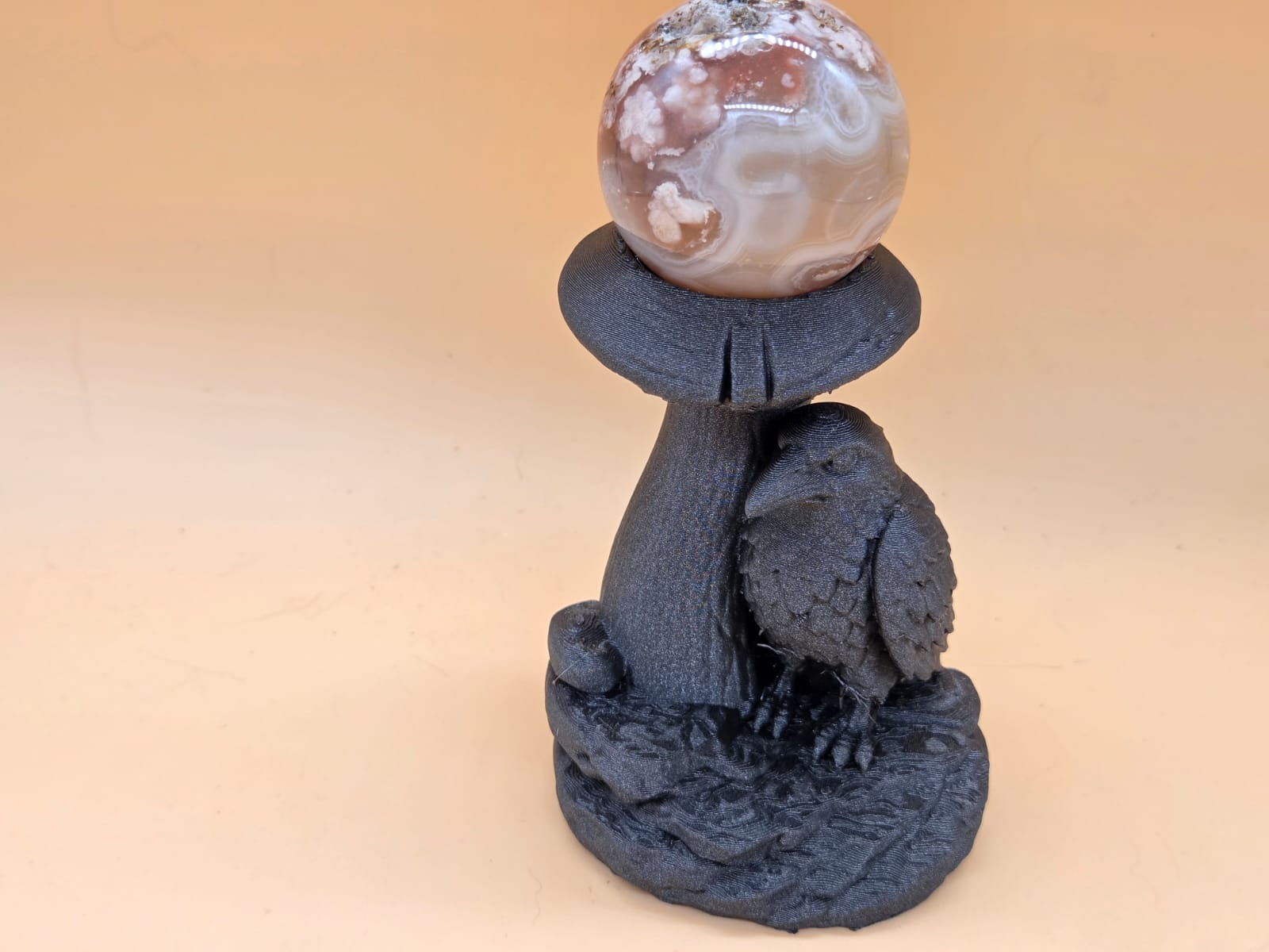 Raben Pilz Kugelhalter – Mystic Forest Stand