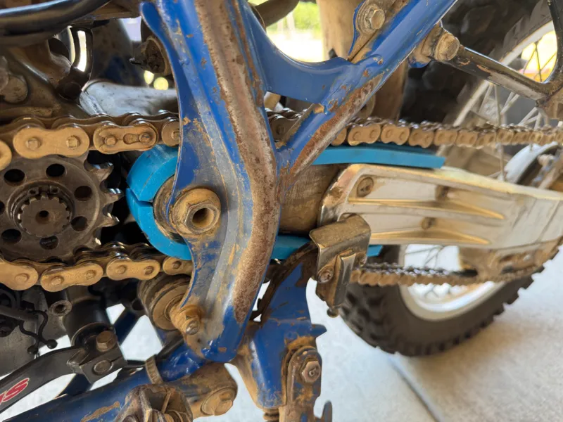 DR350 Chain slider