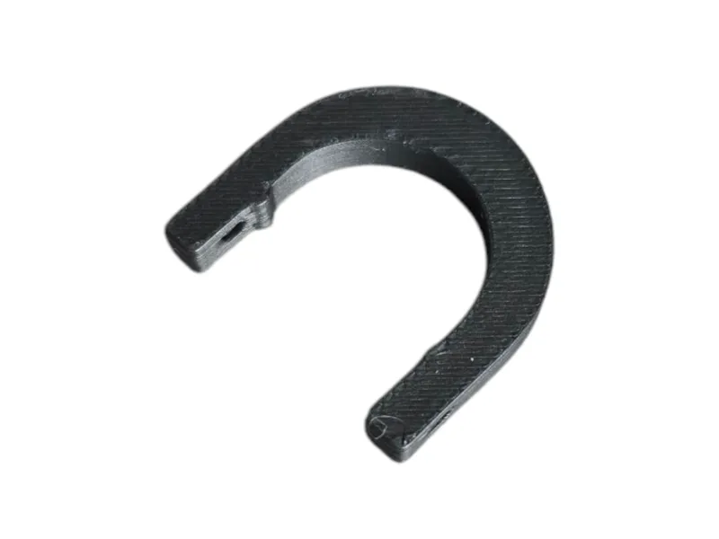 Sports bottle lid clasp