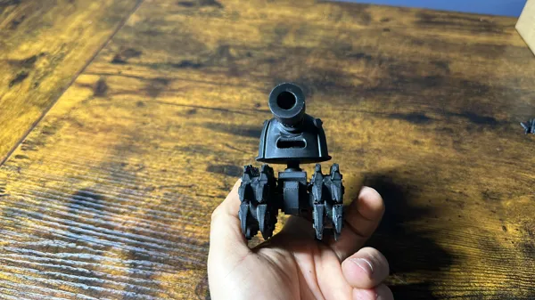 Char miniature, modèle Synergo