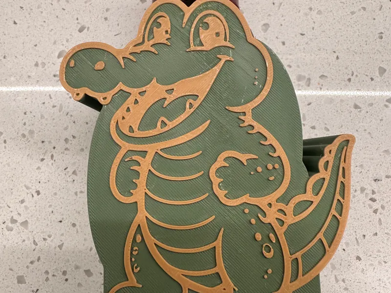 crocodile Foaming bath and body work soap holder