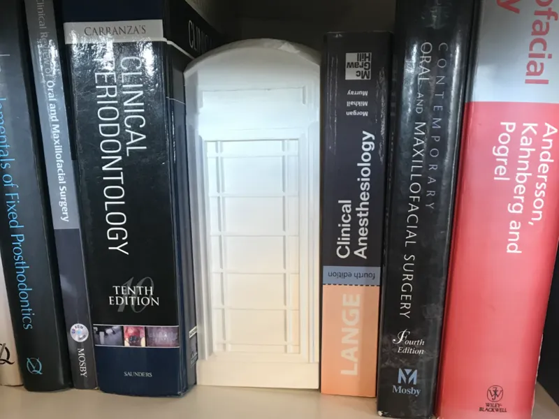 london telephone box book nook
