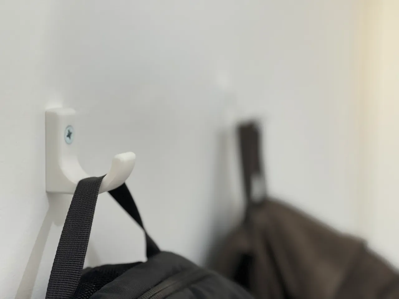 Rugged wall hook V2/2.1 view 3