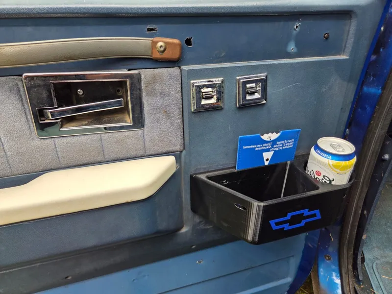 Left door can holder CHEVY squarebody 