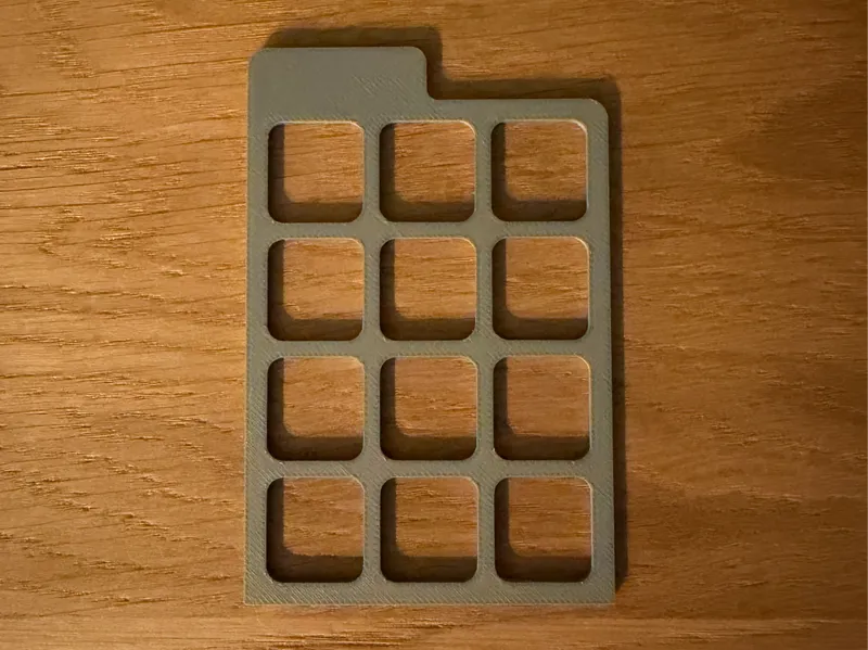 TCG card storage divider
